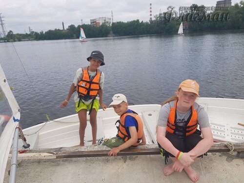 2025_06_18_105555 Полосатый жираф Алик ПавлушинаТ ПетрушкаМ КовязинЮ